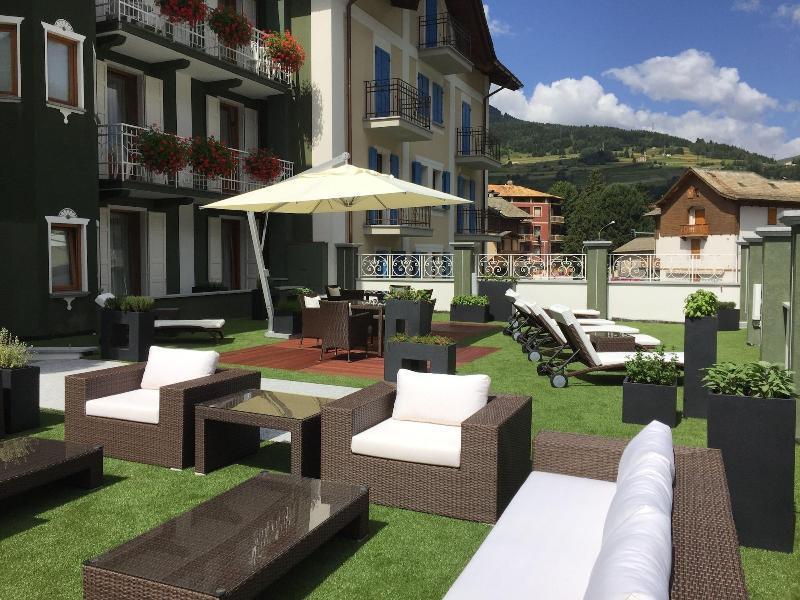 Garni San Lorenzo Pinzolo Exteriör bild