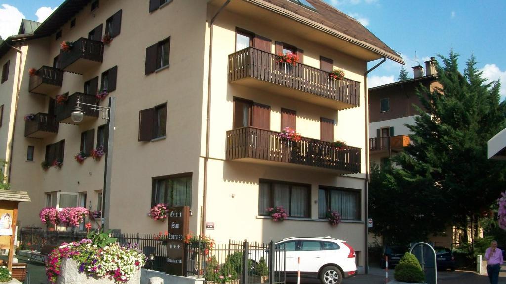 Garni San Lorenzo Pinzolo Exteriör bild